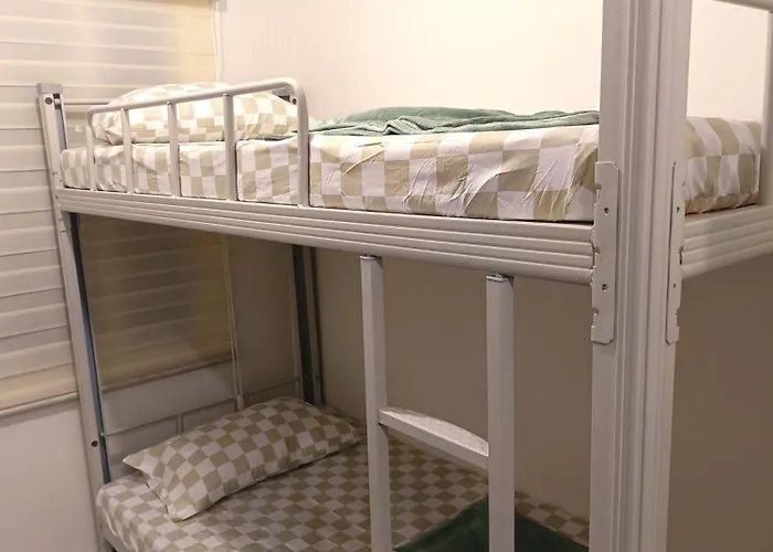 Ra's 3br Cozy Unit *